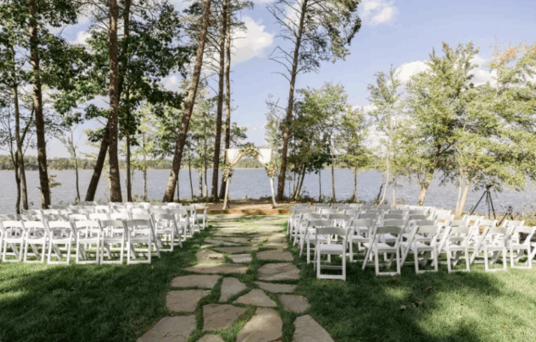 Luxury outdoor wedding venue at Sunshine Ridge with breathtaking views and lush natural setting