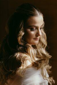 Loose Textured Waves bridal hairstyle