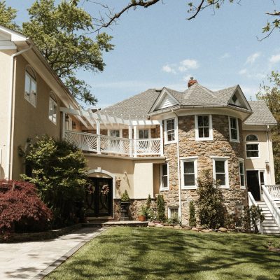 Breathtaking view of Stone Manor Boutique Inn surrounded by Virginia countryside